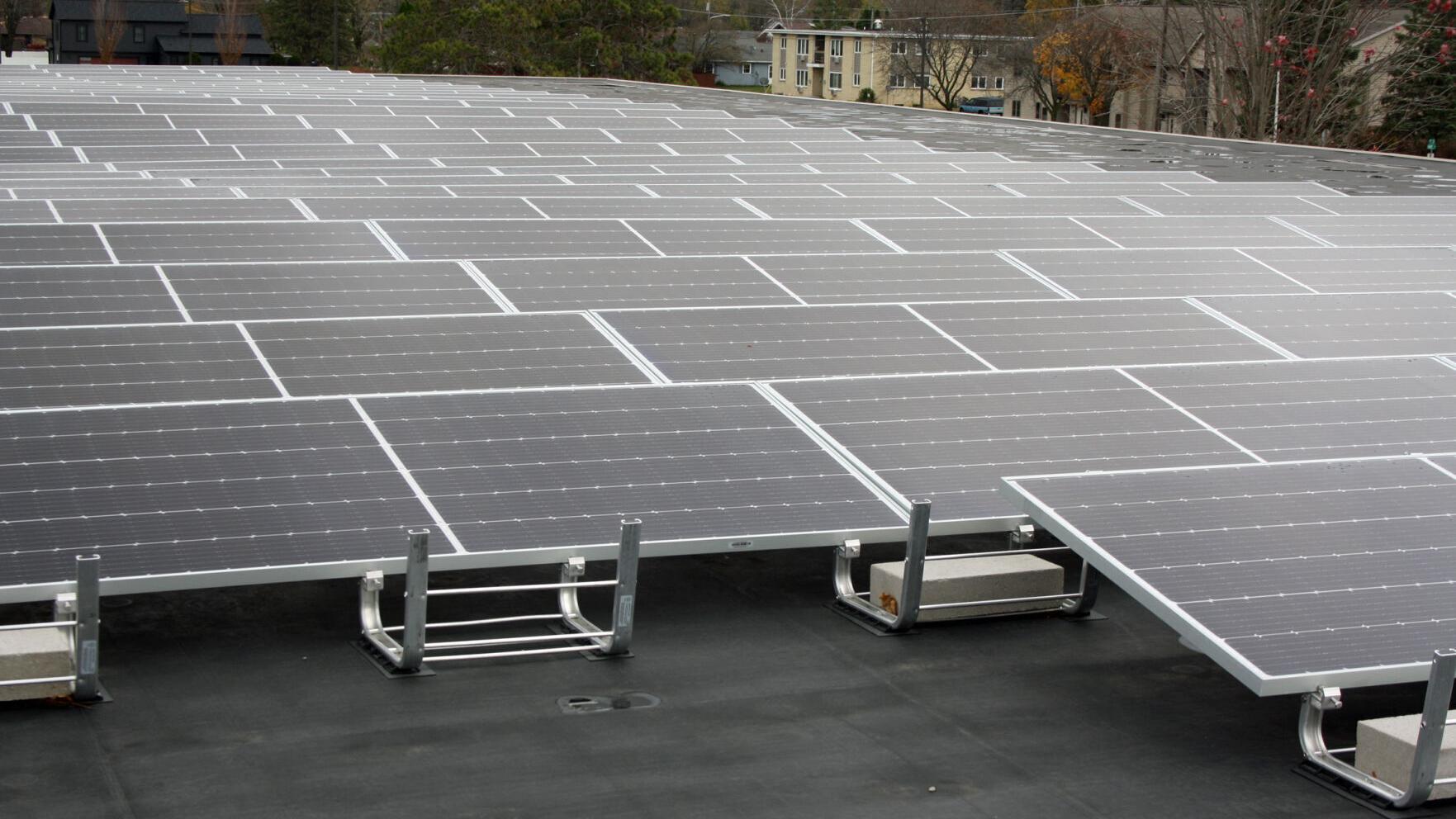 Solar project atop Sauk Prairie High School reducing energy dependence